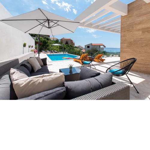 Villa M