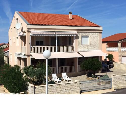 Villa Maestral
