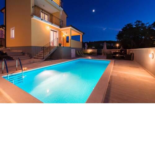 Villa Maklavun with private pool for 8 near Rovinj