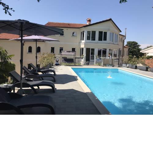 Villa Mala