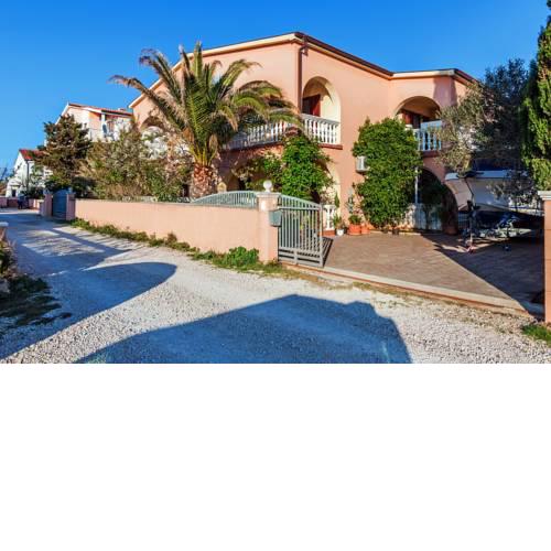 Villa Mare Apartments