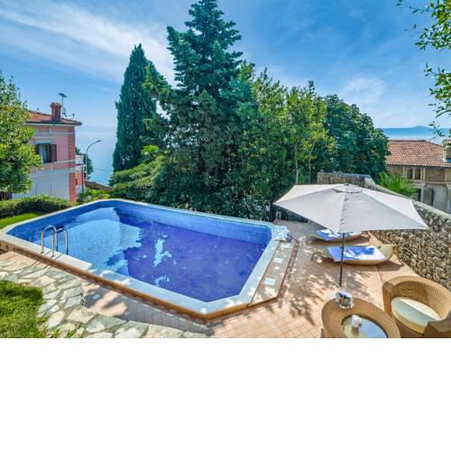 Villa Maria