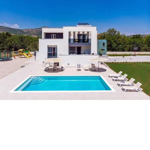 Villa Marijeta exclusive 5 star villa with 50sqm private pool, 6 bedrooms and playroom
