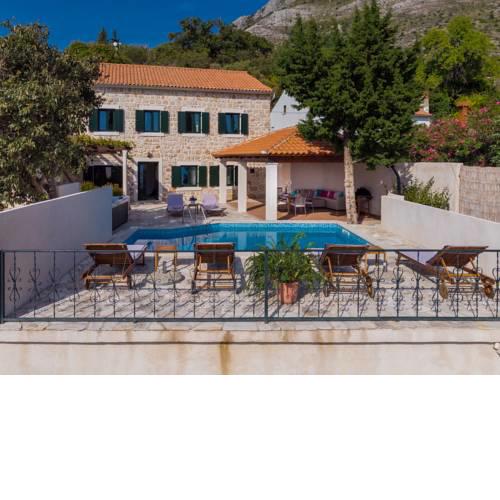 Villa Marojica