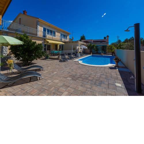 VILLA MARRY