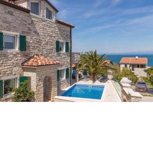 Villa Milena with Pool and Sea View
