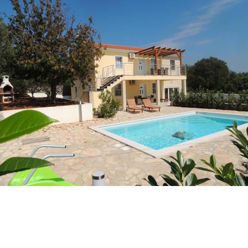 Villa Mili