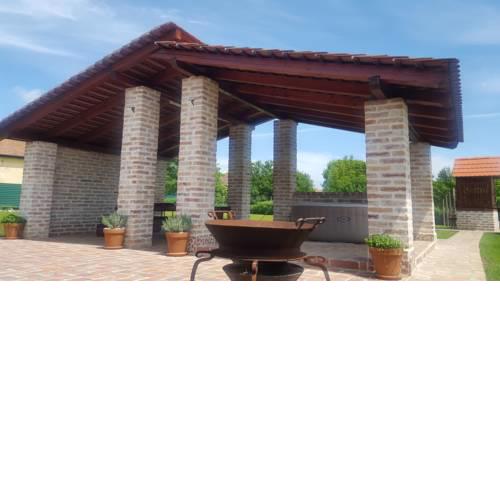 Villa Mons Aureus
