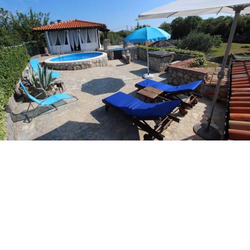 Villa Nana with Pool