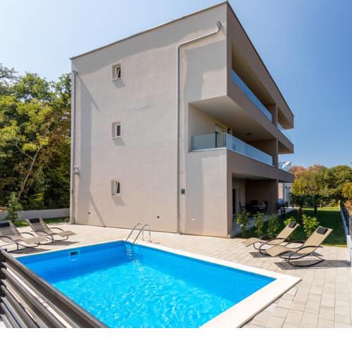 Villa Neda