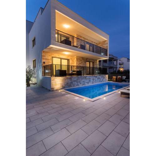 VILLA NICOLINA
