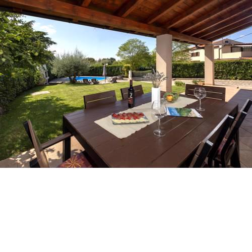Villa Nina with Private pool near Poreč