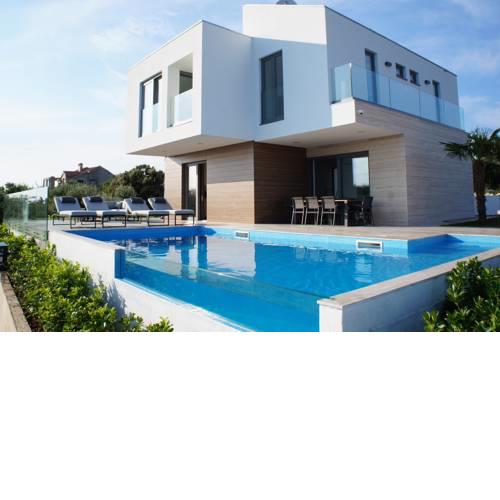 Villa Nova, Novalja