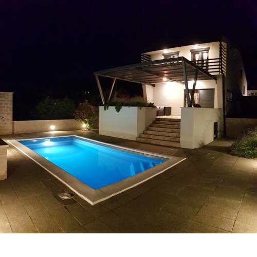 Villa Oaza