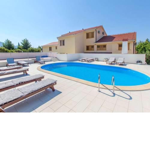 Villa Orebic