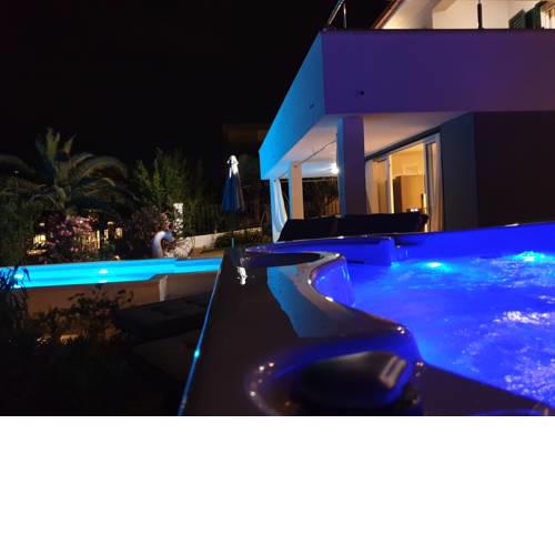 Villa Palace Al Nera