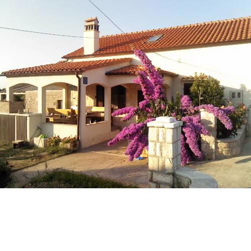 Villa Persic