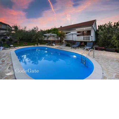Villa Pine
