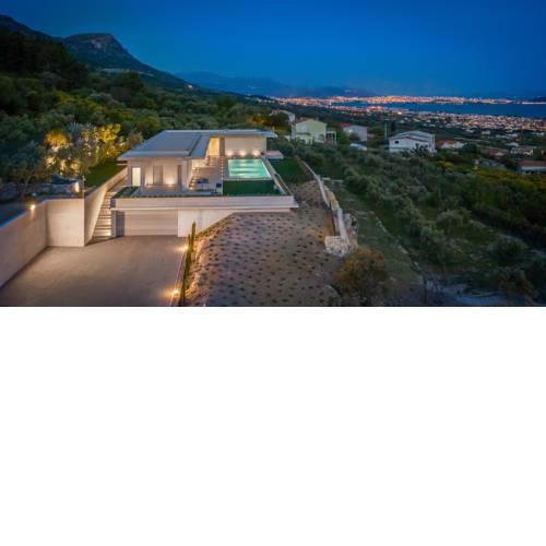 Villa Radun Home with Grand Heated Pool