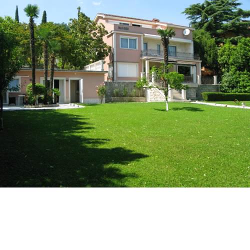 Villa Raisa