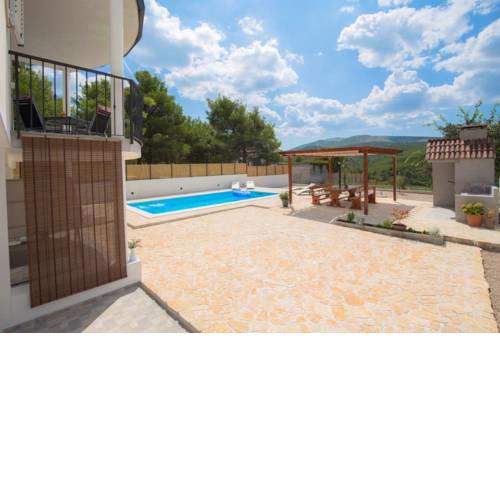 Villa R&B
