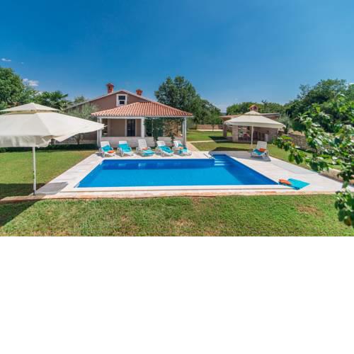 Villa Ruza