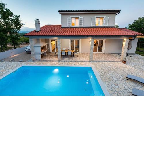 VILLA SANDRINA