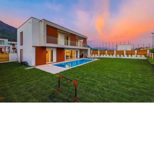 Villa Sheley****