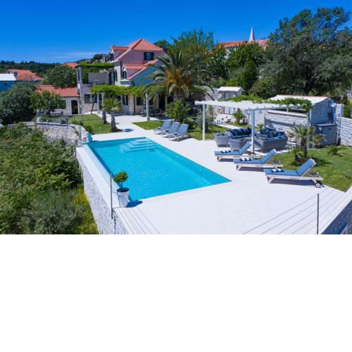Villa Shiraz
