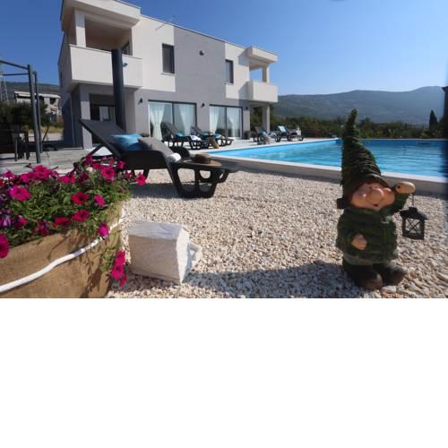 Villa Sky - Heating Pool
