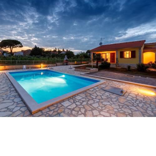 Villa Sol Avis