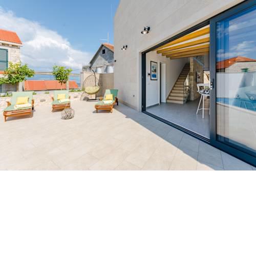 Villa Stone Pearl