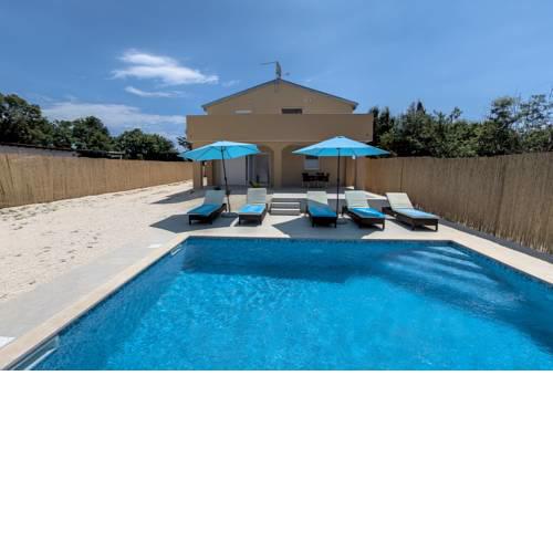 villa Suhalj