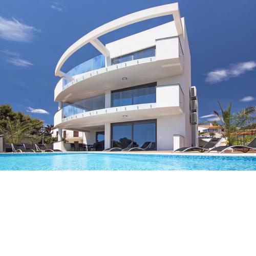Villa Sunrise Premantura Sea View