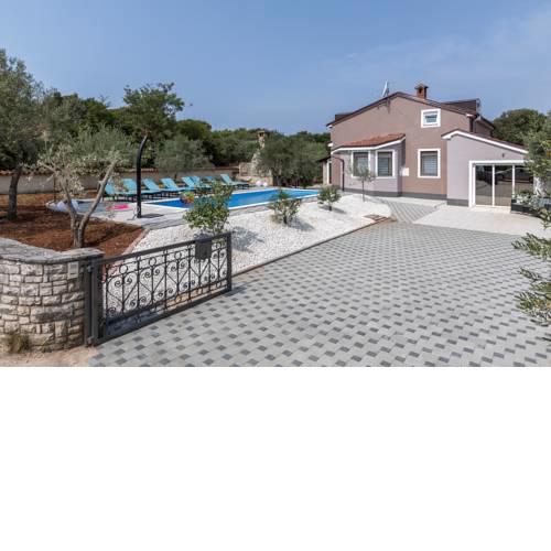 Villa Sunshine