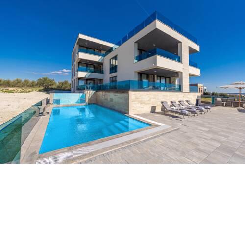 Villa Tadic