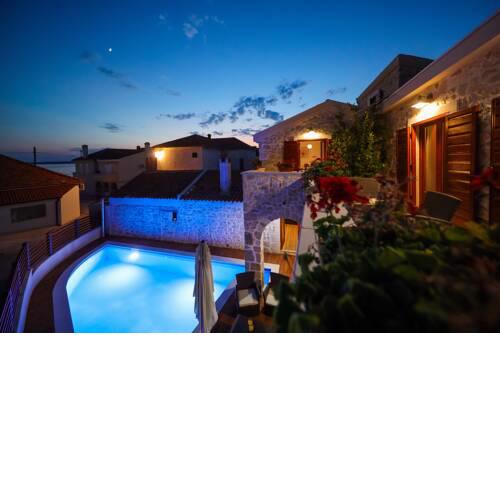 Villa Toka