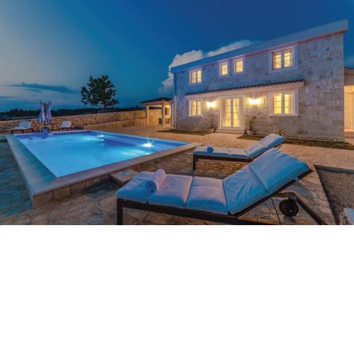 Villa Toma I