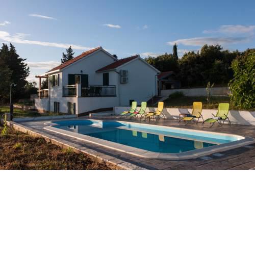 Villa Tonka