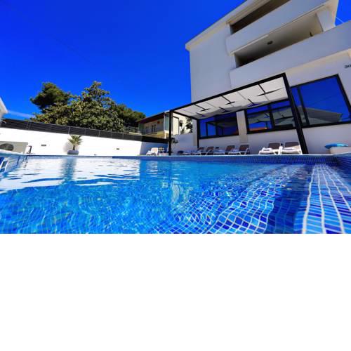 Villa Topesa 1