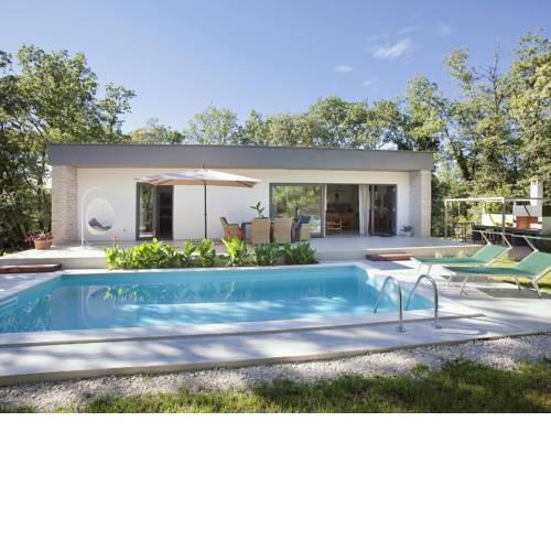 Relaxing Villa with Swimming Pool in Juricani