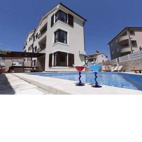 Villa UNDINA - luxury holiday house near beaches for big group