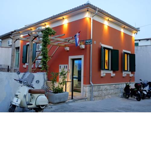 Villa Urbi et Orbi 2