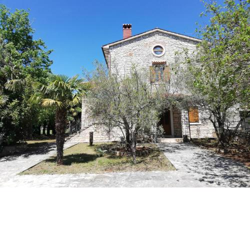 Villa Valeta 500 meters from the beach