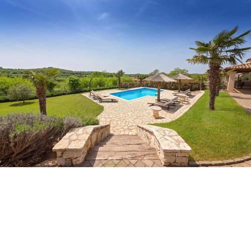 Villa Vally