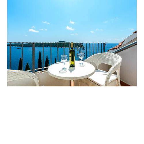 Villa Viktorija - Old town & sea view