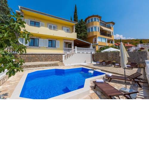 VILLA VISA
