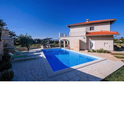Villa with pool Lozice