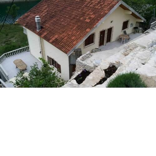 VILLA ZRMANJA