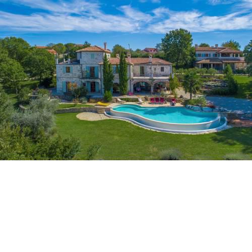 Villa zu den Drei Eichen-Barat
